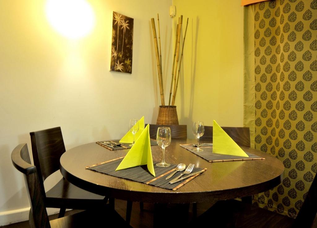 Kyriad Annecy Cran-Gévrier Restaurang bild